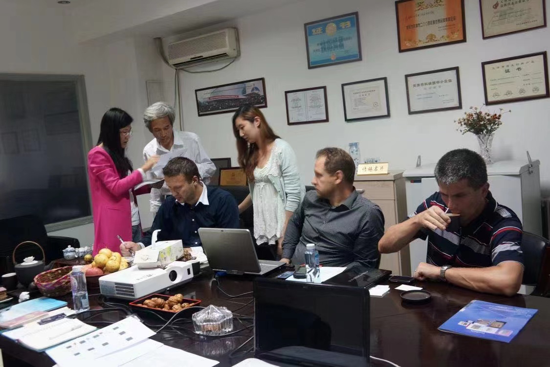 欧洲客户前来洽谈业务！